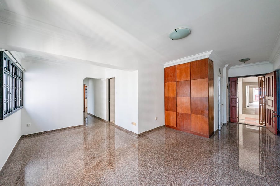 8 Cantonment Close