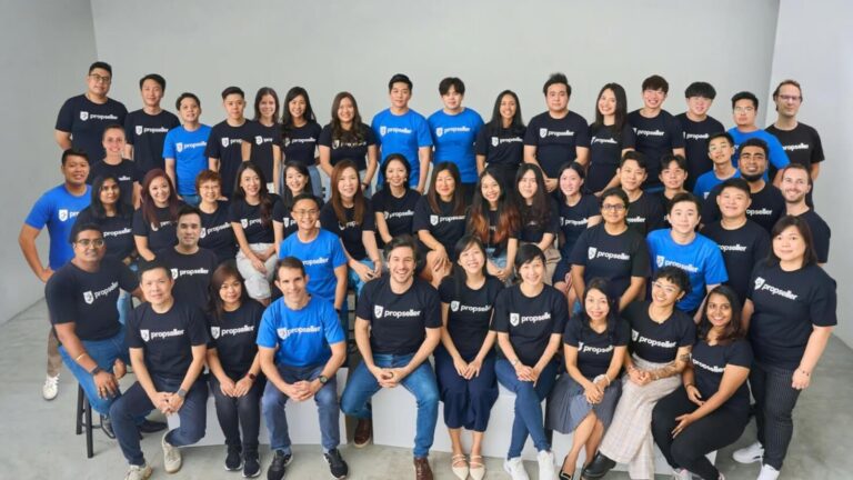 Propseller Team Photo - 202208 - Formal (Medium)