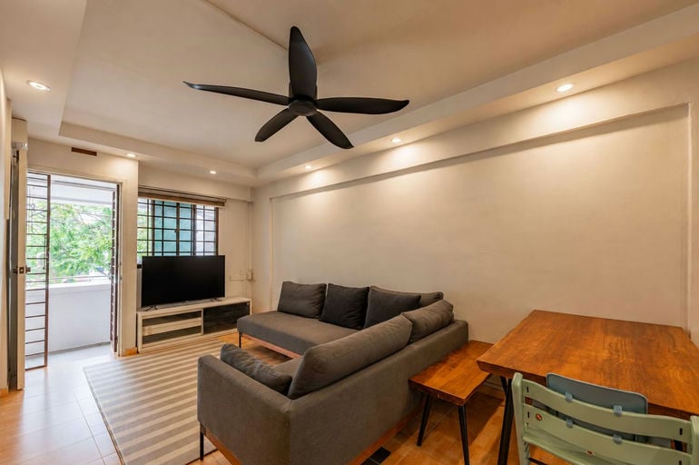 HDB · 742 Yishun Avenue 5