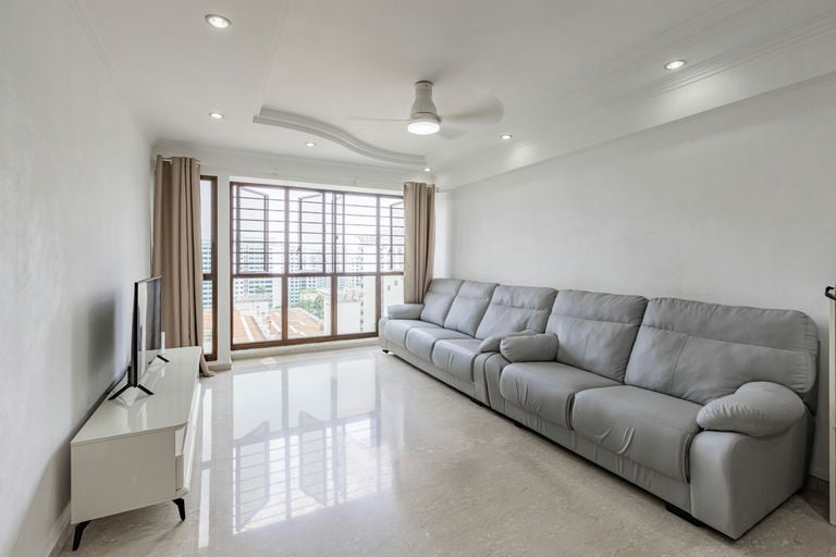 HDB · 604 Jurong West Street 62